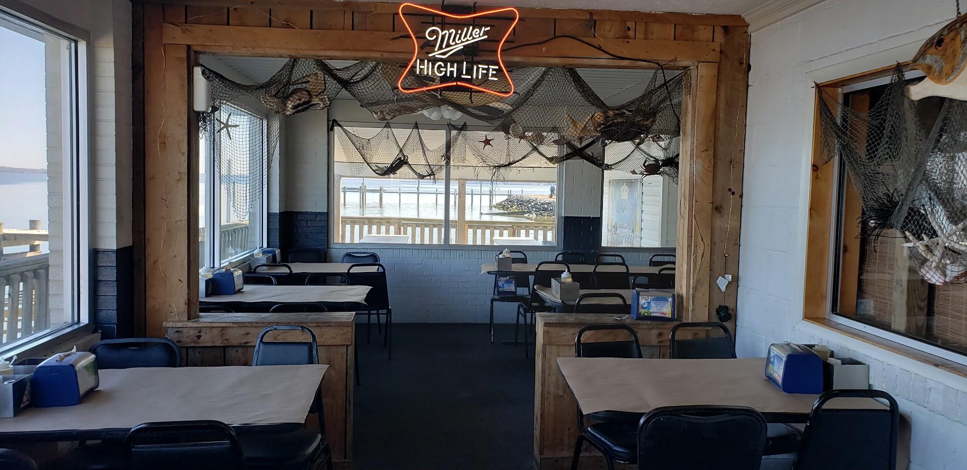 Seabreeze Restaurant & Tiki Bar